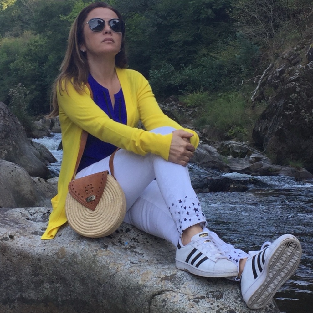 Vineyard Vines White Hat with Navy Whale